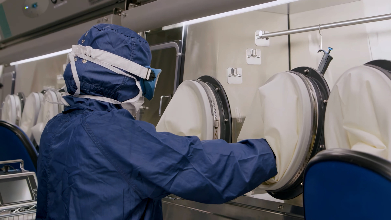 The Role of Oxygen Sensors in Glove Boxes: Ensuring Precision and Safety