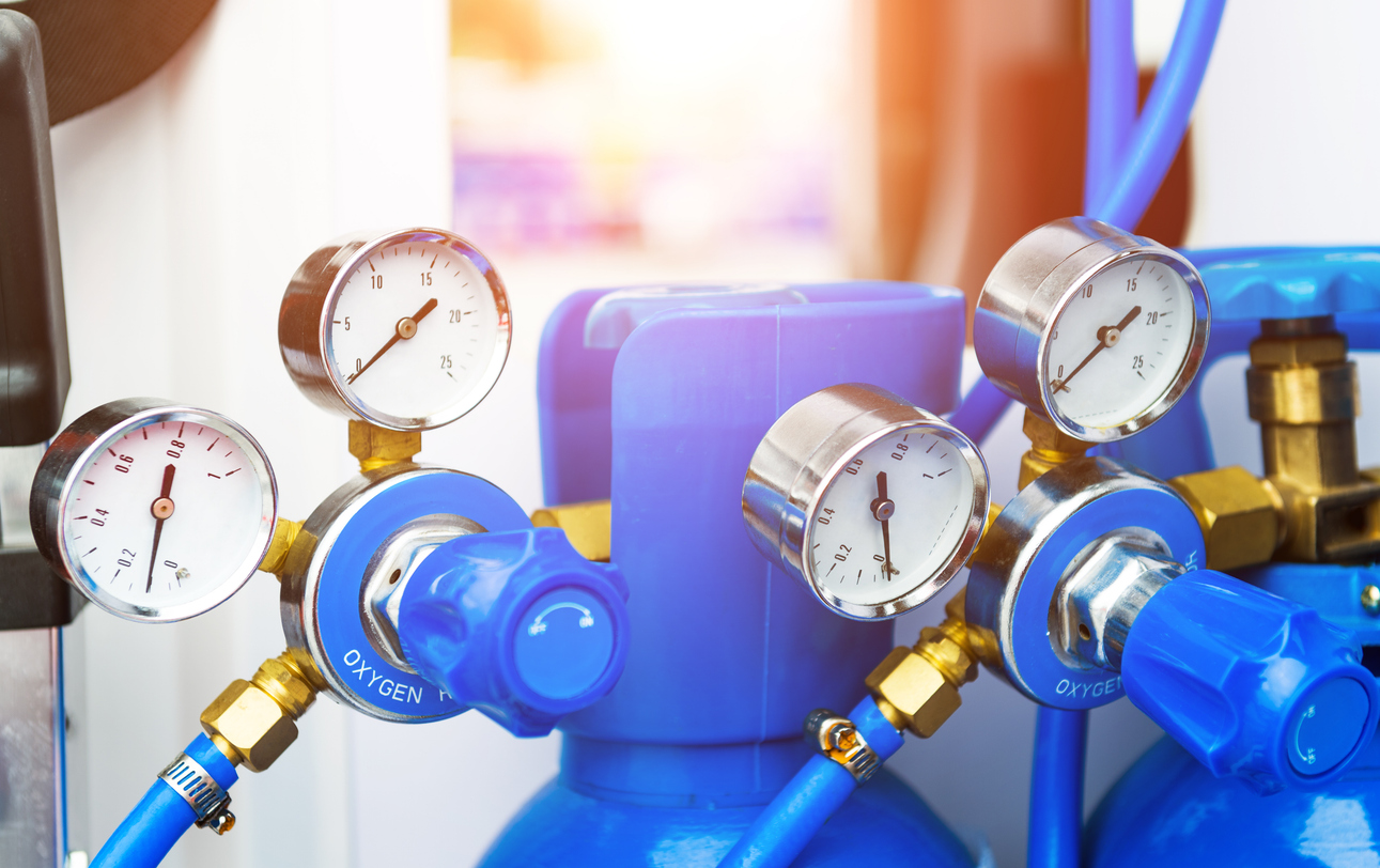 Ensuring Safety and Quality in Solvent-Based Adhesive and Sealant Production: The Role of Oxygen Analyzers