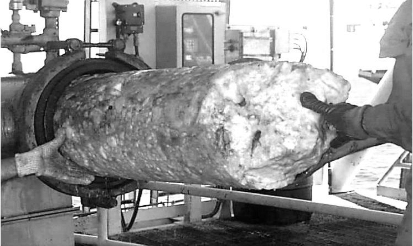 Hydrate in gas pipeline